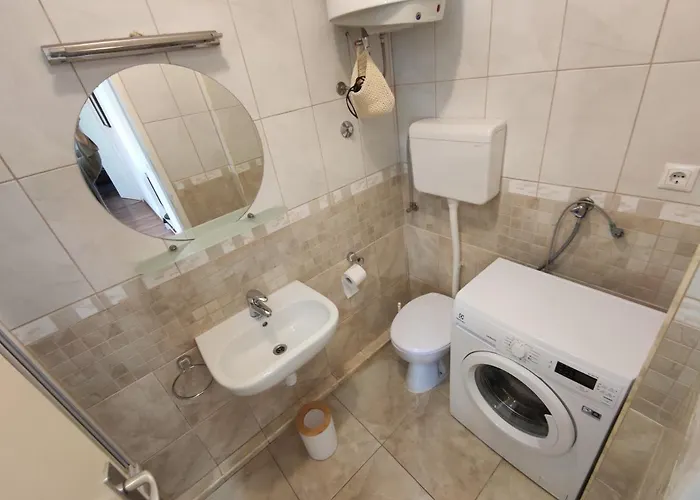 Tinelinn - Walls Задар