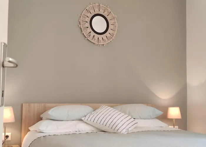 Апартаменты Tinelinn - Walls Задар